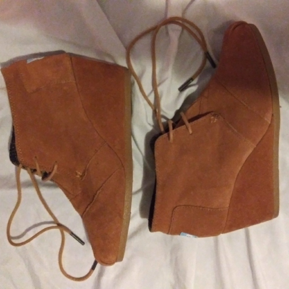 Brown Toms Booties